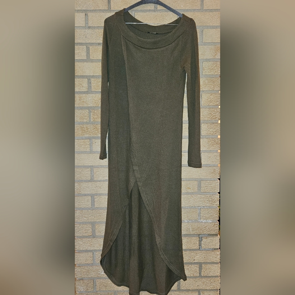 NWOT Casual high low ribbed top. - Picture 5 of 5
